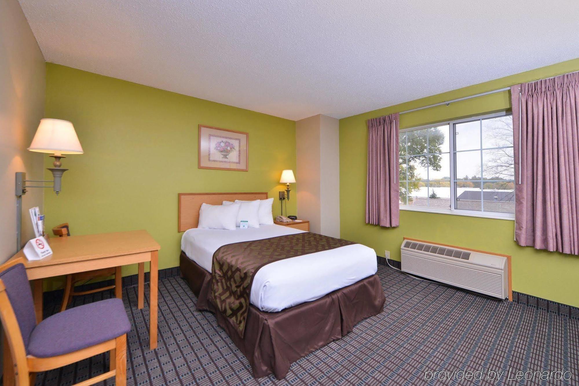 Regency Inn Geneseo Il I-80 エクステリア 写真